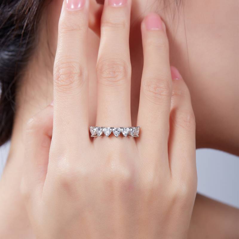Heart shaped S925 silver plated white gold moissanite diamond women's ring 2.1 carats D-grade
